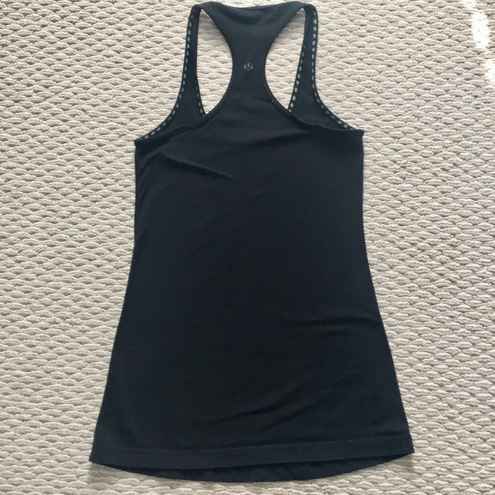 SALE ❗️lululemon | Black Size 4 Razorback Top
